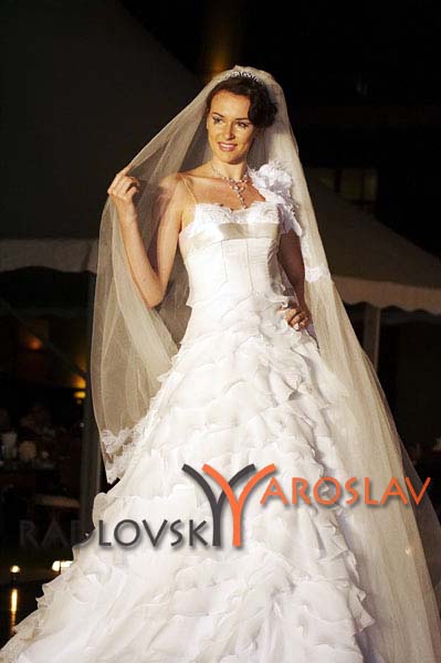      "OXI", . ,  "LU   -  "OXI",    , .     :  ,  ,  ,    .