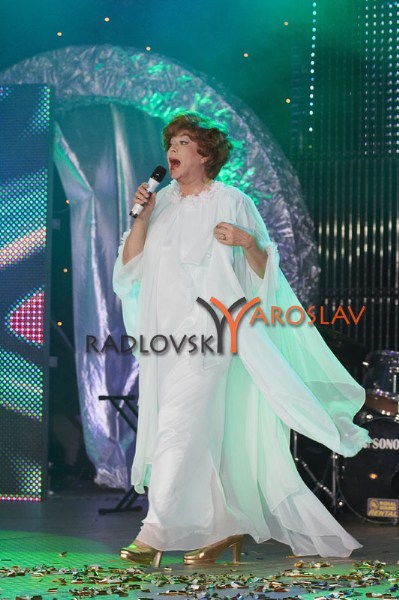    -      .   "- -   .  9  2006 