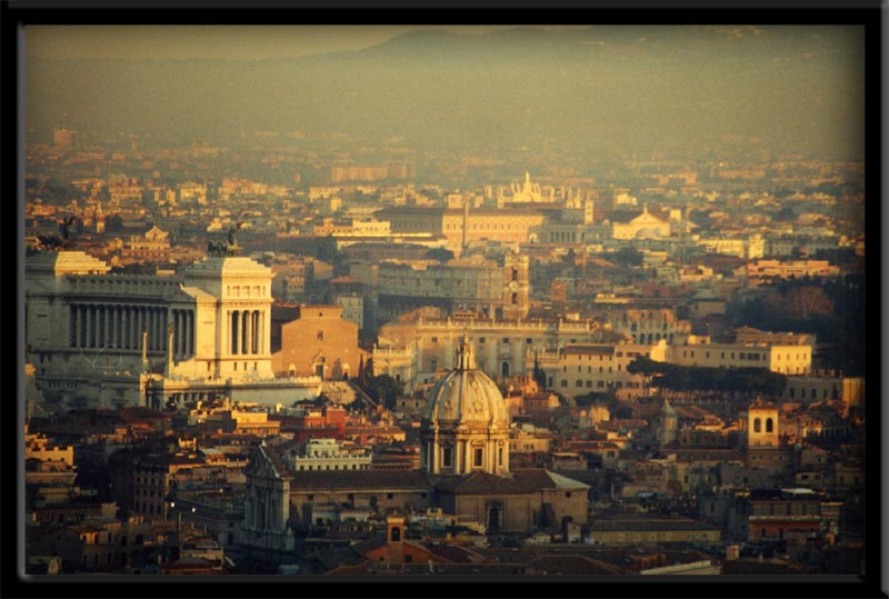    - Roma, Italia City view