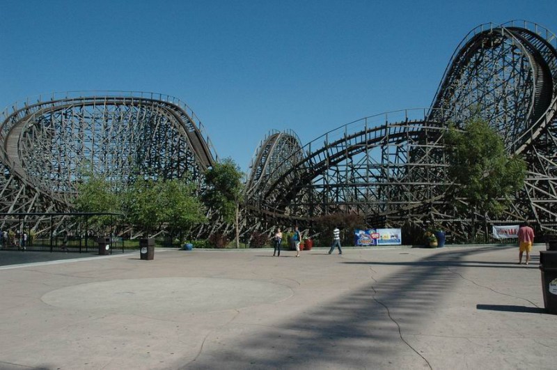 ���������� ������ �����, ������ - ������������ ����� (Six Flags) ���� 2006