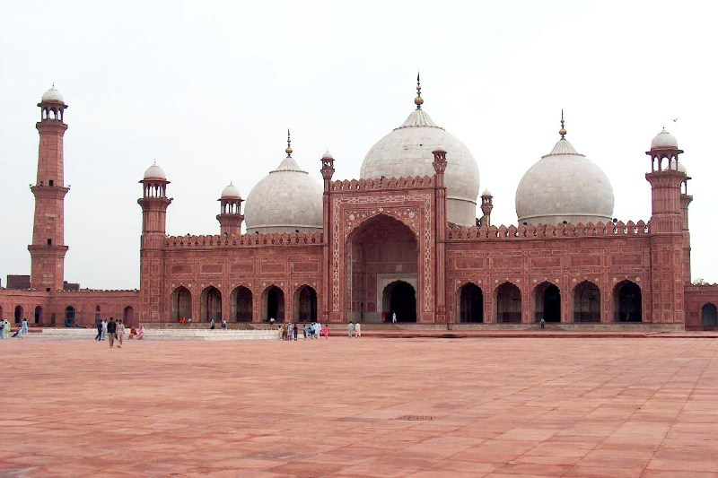   Mosques -   Badshahi Mosque