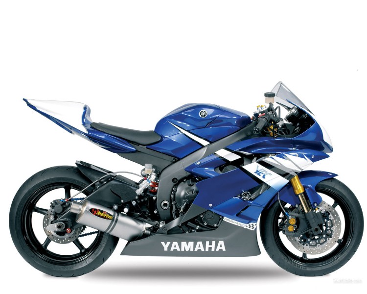     . Honda CBR125R & Yamaha R6