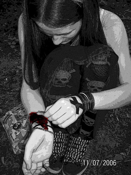    - + + + Shabash + + + suicid!!!!