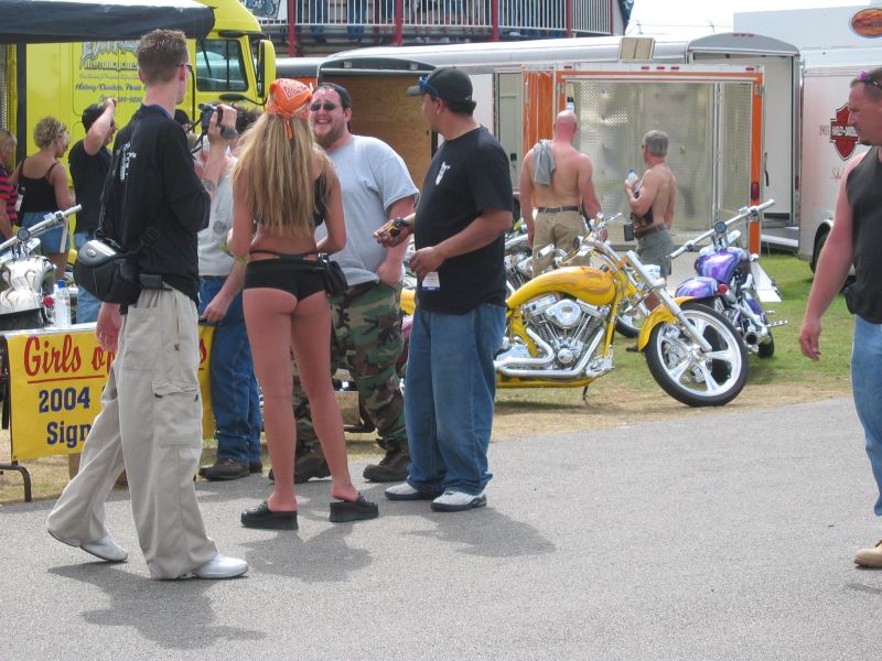   ĳ  `  Daytona Bike Week