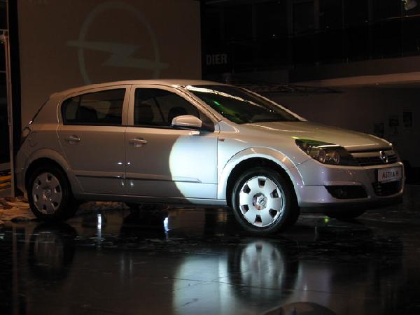   Opel Astra H     