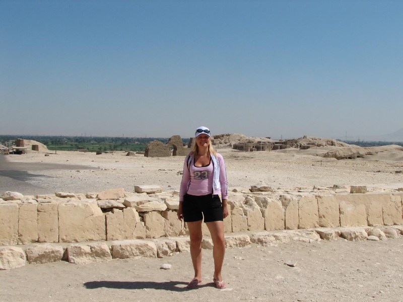   --Dasert Rose ($405)