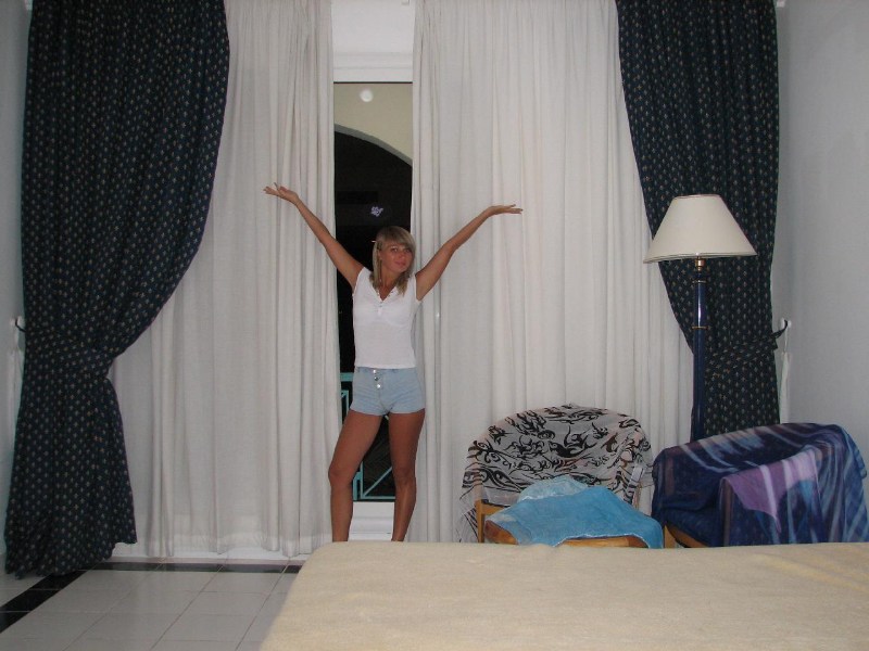   --Dasert Rose ($405)