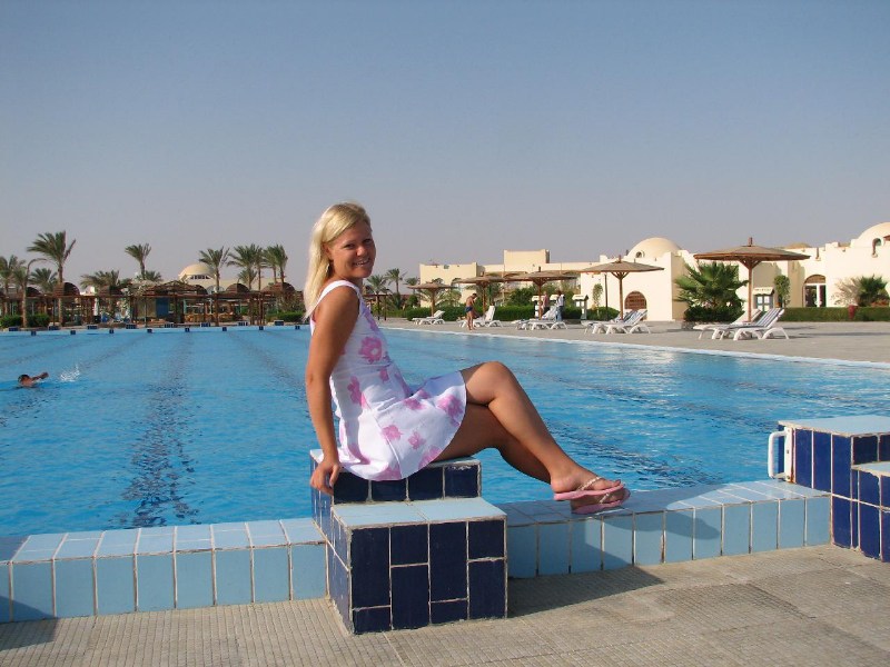   --Dasert Rose ($405)