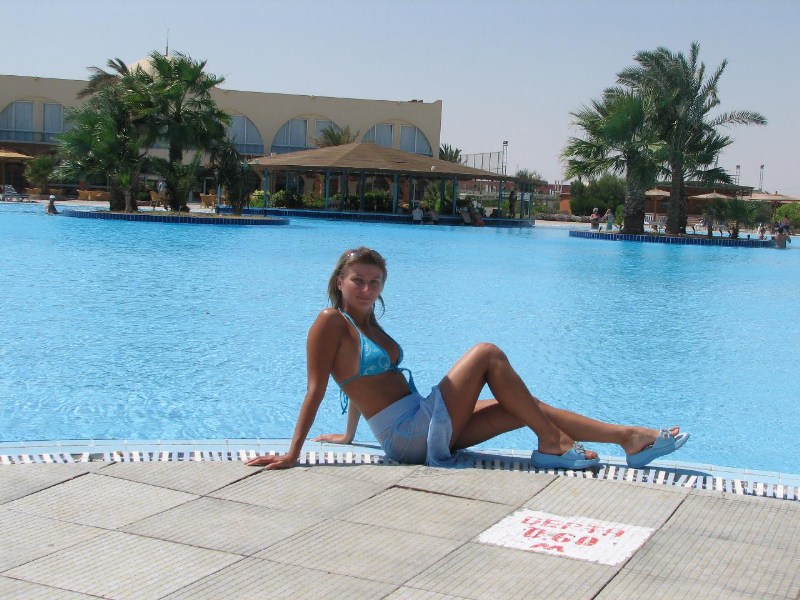   --Dasert Rose ($405)