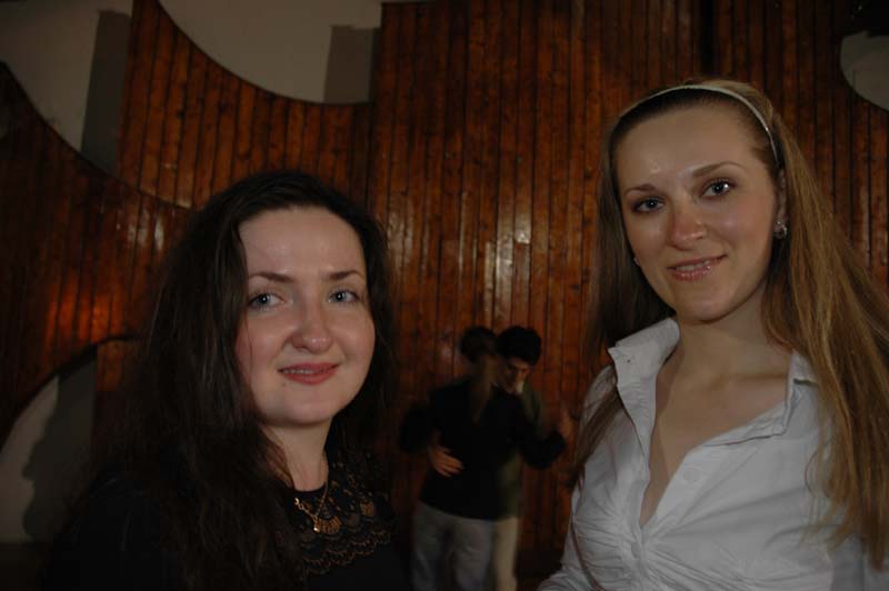      26  2006  Mila http://www.milonga.kiev.ua/phpBB2/album_cat.php?cat_id=53