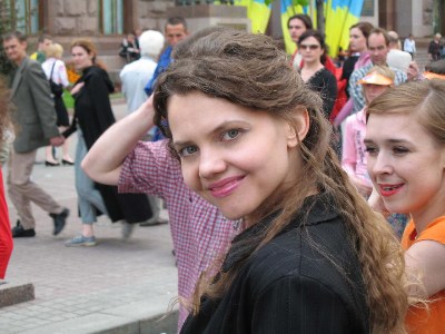    .     ....)))))    )))