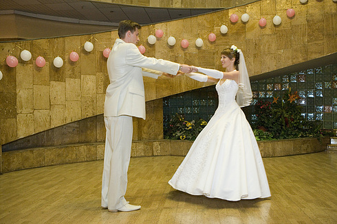 фото альбом Свадьба - Первый супружеский танец фото Карабана (без обработки)