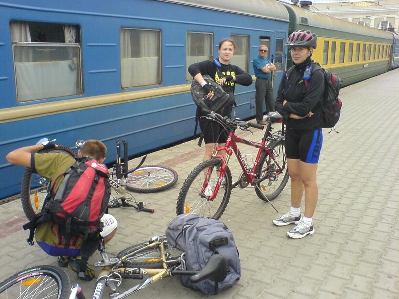    -  9-10  2006 . ($272)