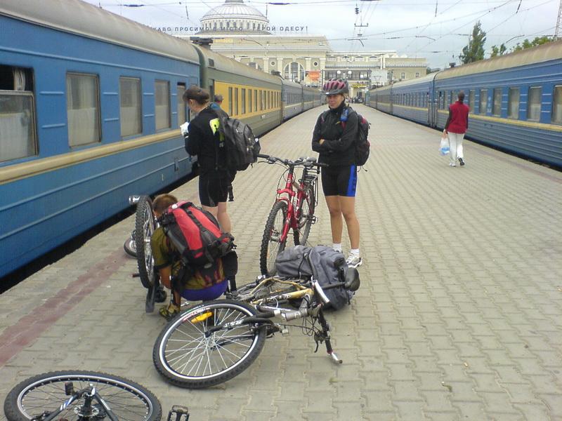    -  9-10  2006 . ($272)