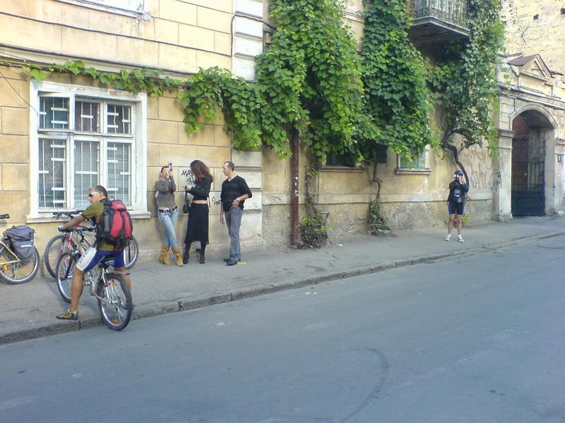    -  9-10  2006 . ($272)