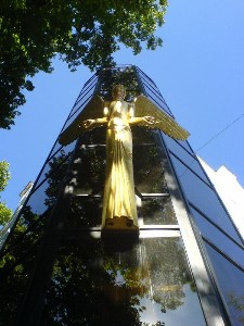    -  9-10  2006 . ($272)