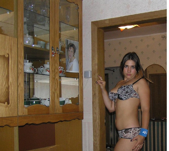  .    data-nextphoto=