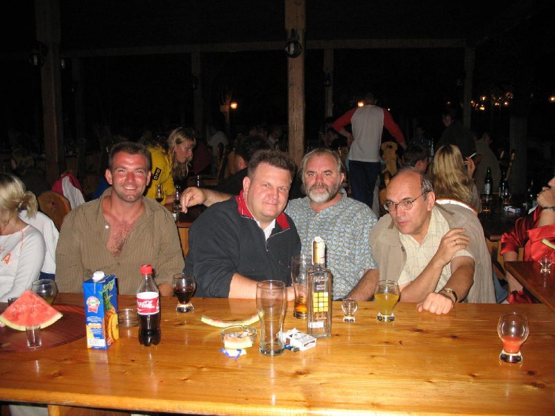   Krym-2006 Wieczorek na baze "Wolna"