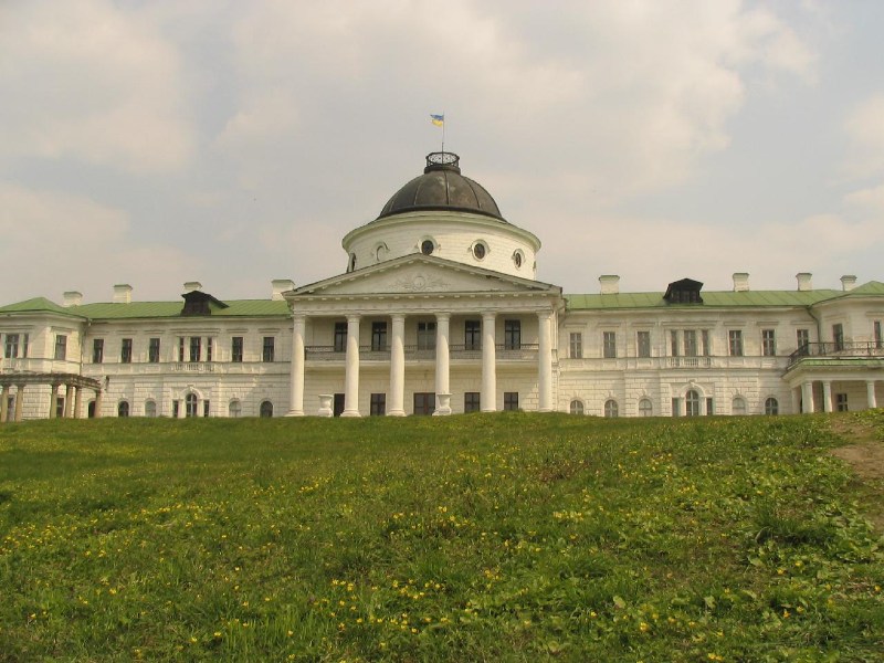   Ͳ       .    , , , .      19 .   ,     .