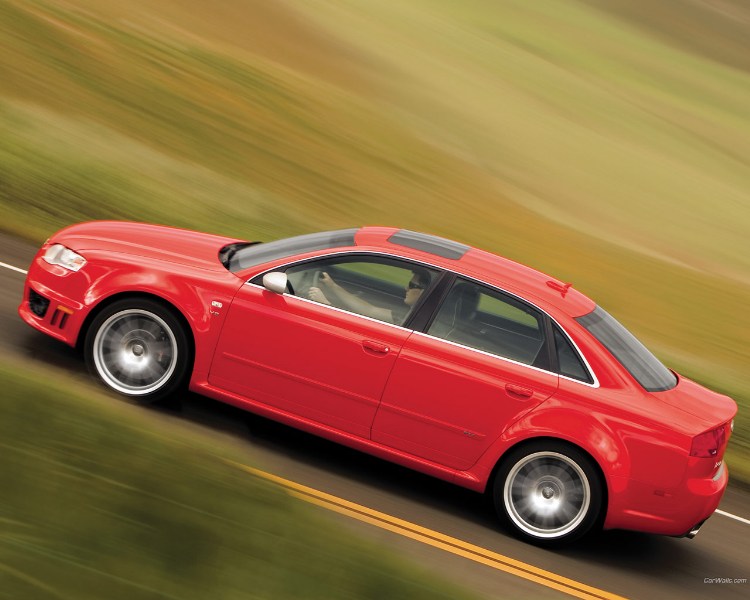   Audi RS4