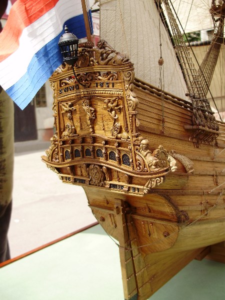 фото альбом Модели парусных кораблей от мастерской Верфь на столе P6050065.JPG